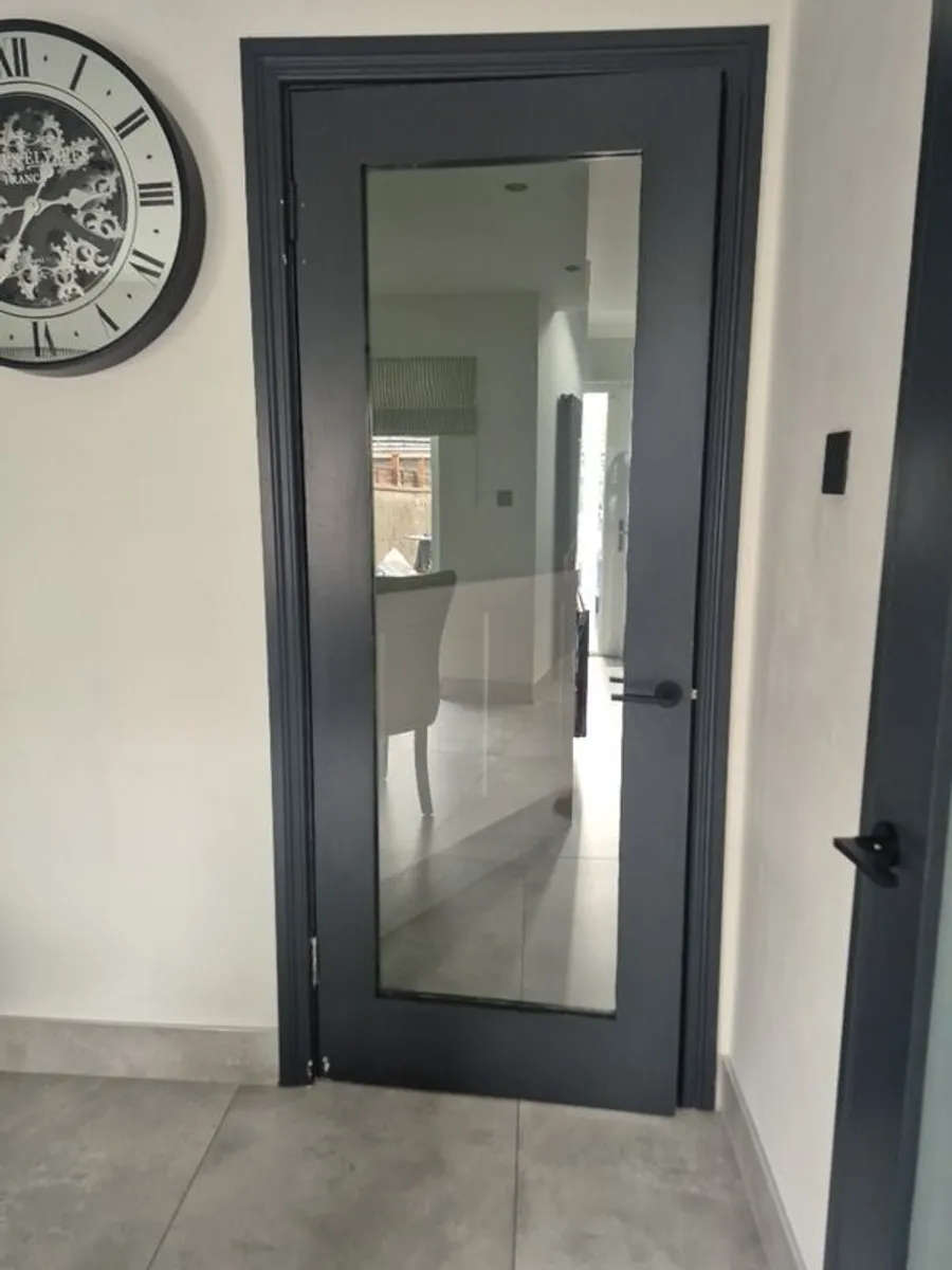 One Glass  WhiteDoor for sale in great condition - Image 3