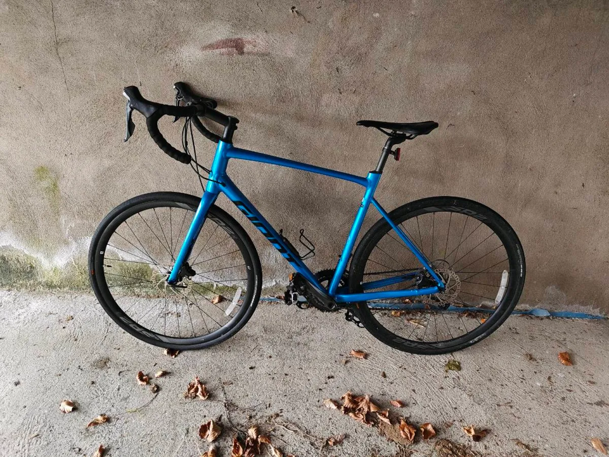Giant Contend AR - Image 1