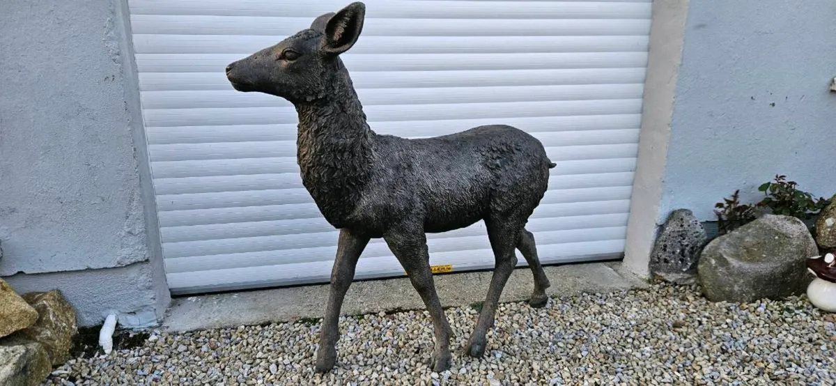 HEAVY BRONZE DEER - Image 1