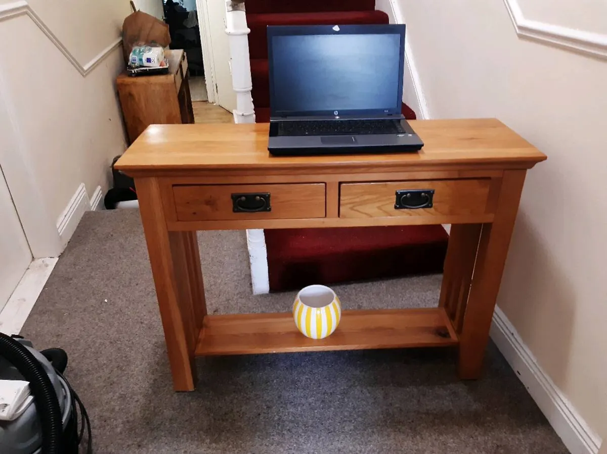 Console table - Image 1