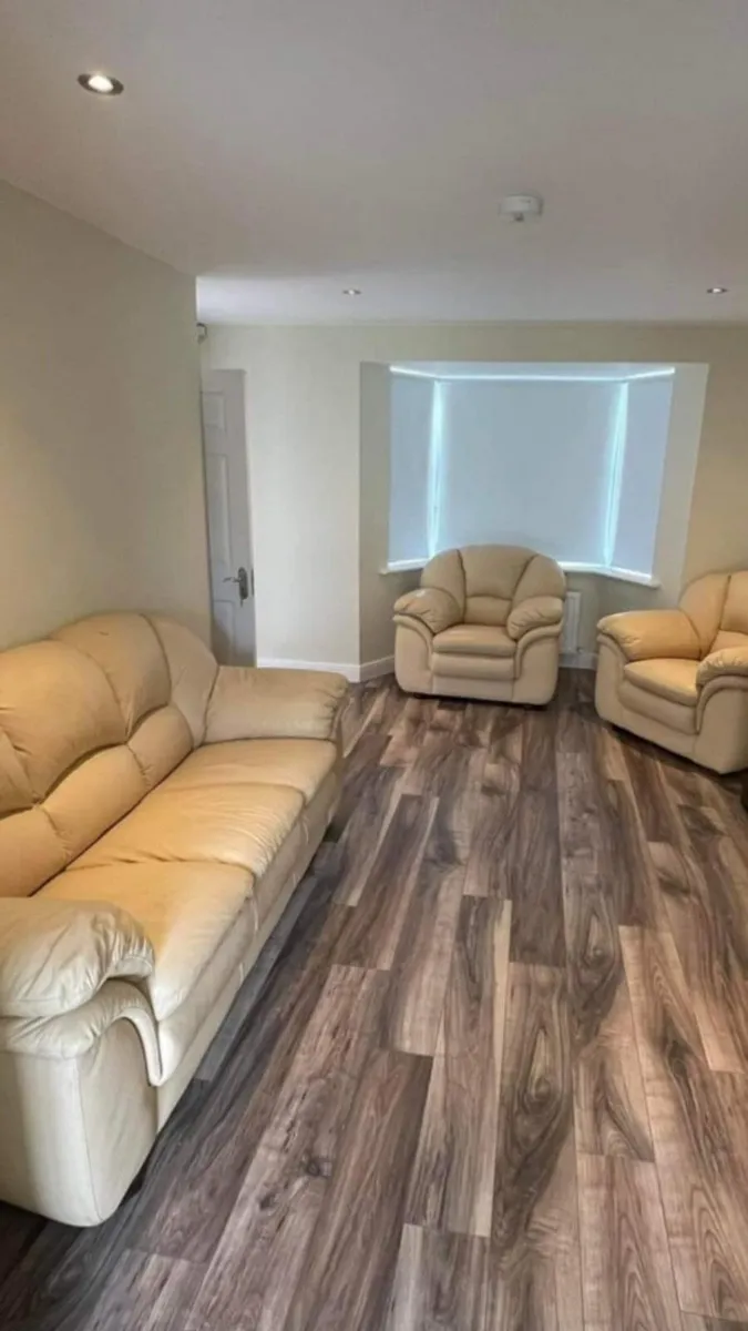 Sofa - Image 2