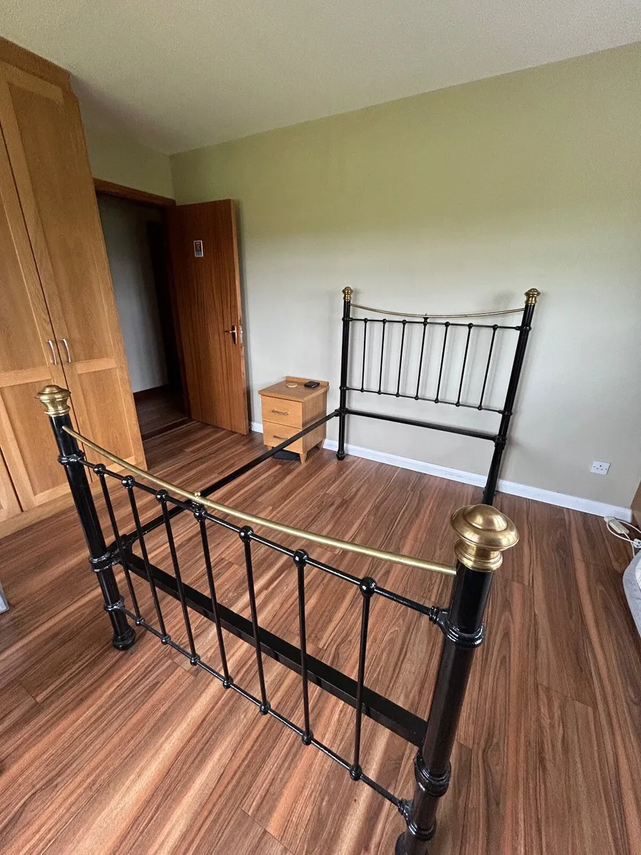 Antique bed - Image 2