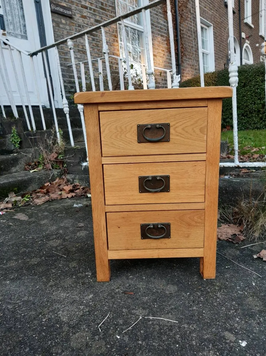 Oak locker