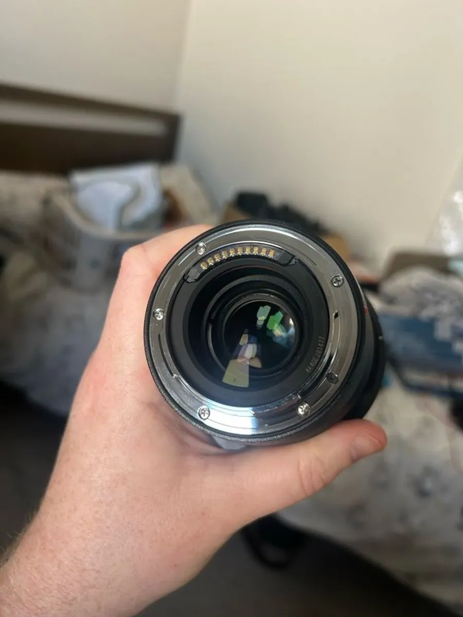 Panasonic Lumix 85mm f1.8 Prime Lens - Image 4
