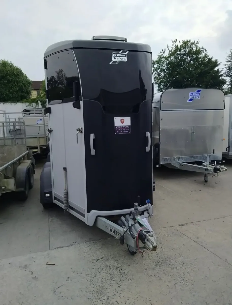 REWARD for Stolen Horsebox Ifor Williams HBX506 - Image 2