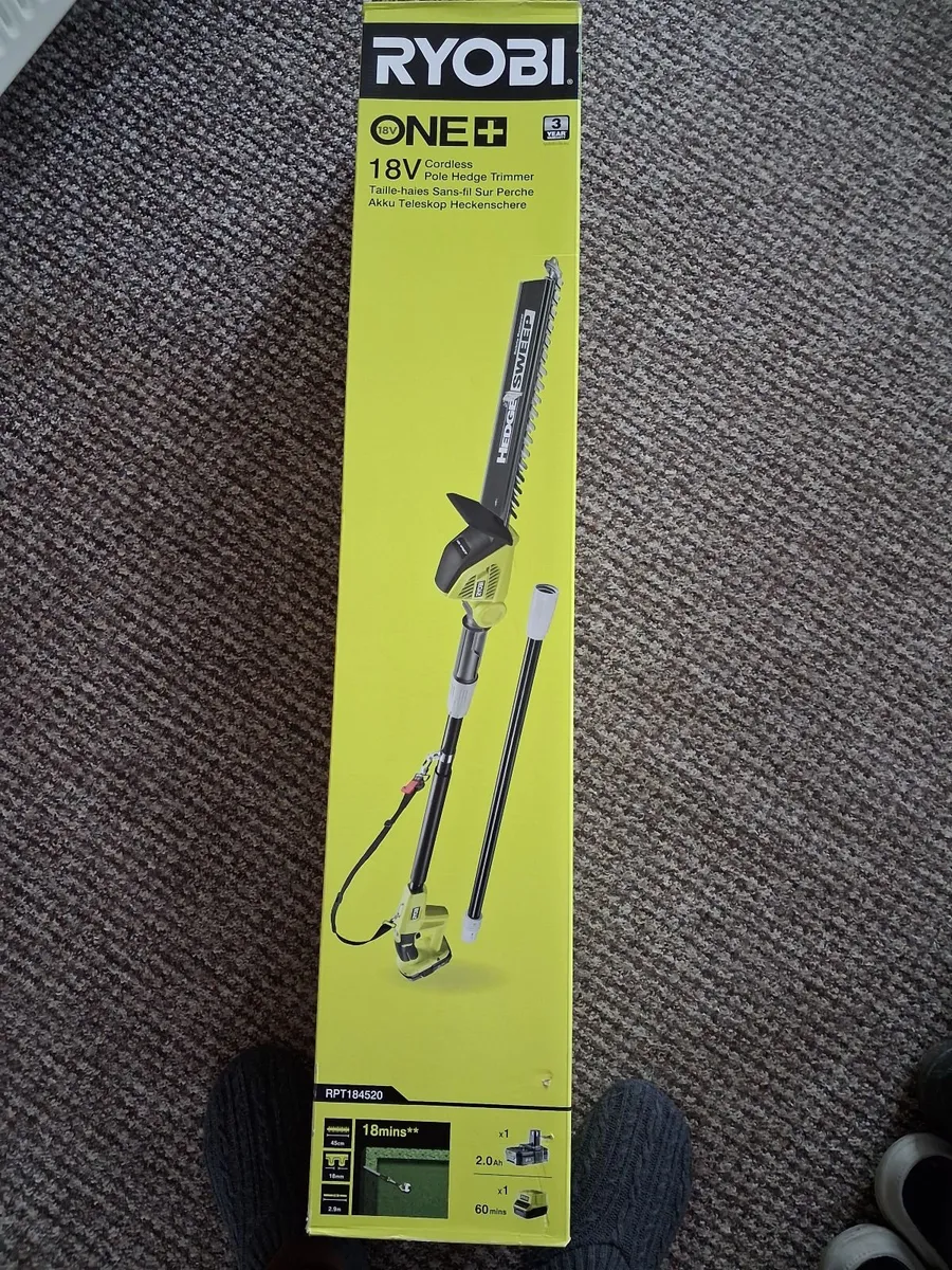 ryobi cordless pole  hedge cutter