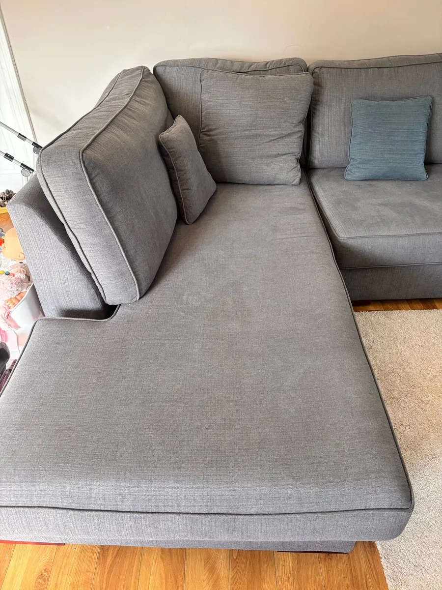 Finline L Shaped Couch - Image 2