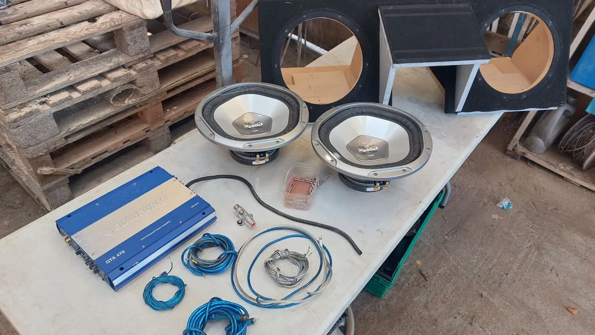 Subwoofer and Amplifier - Image 3
