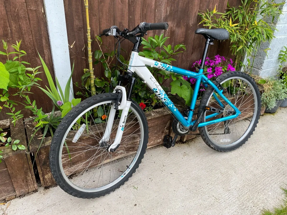 Apollo 21 speed 26 inch wheels front - Image 3
