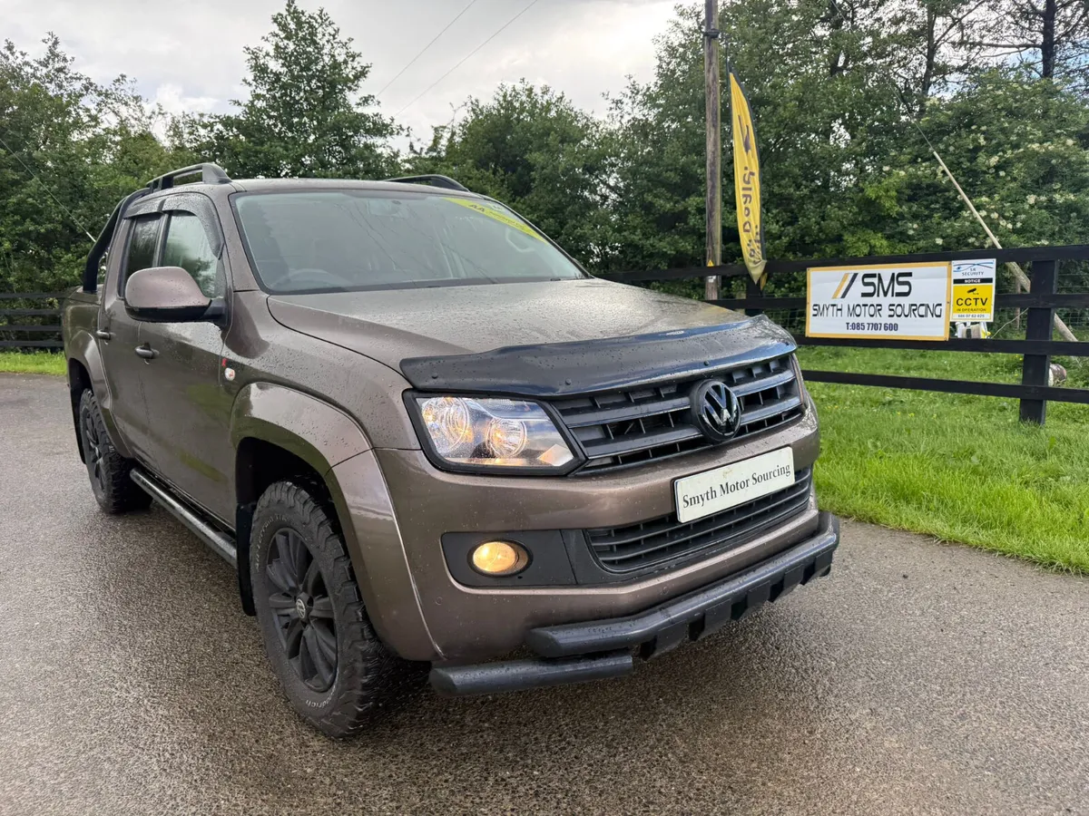 171 Volkswagen Amarok Black Ed*****Mint - Image 2