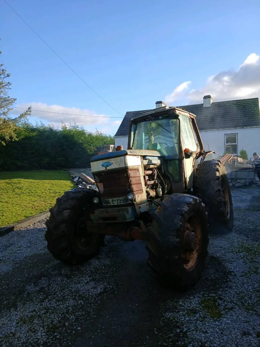 Ford TW15 - Image 2
