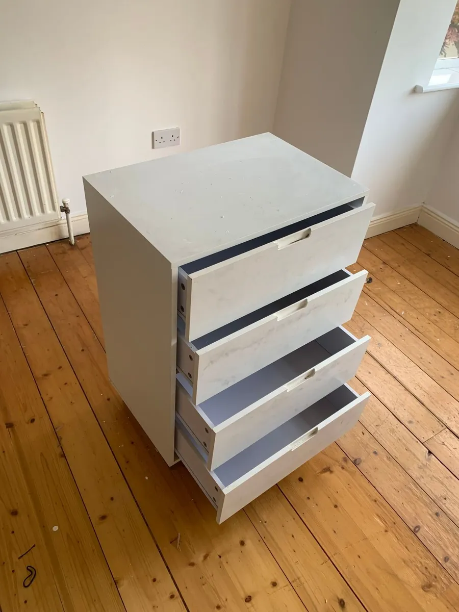Chest of drawers - Image 2