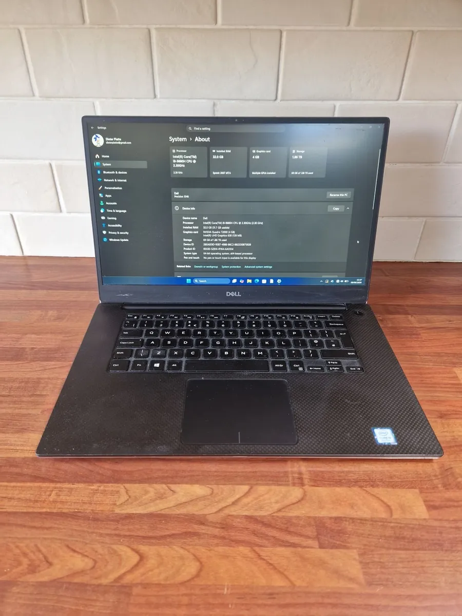 Laptop - Image 3