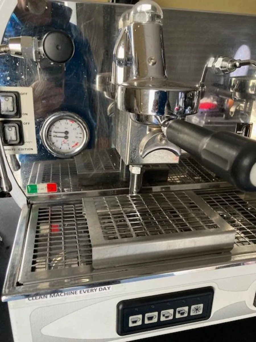 Barista Coffee Machine - Image 2