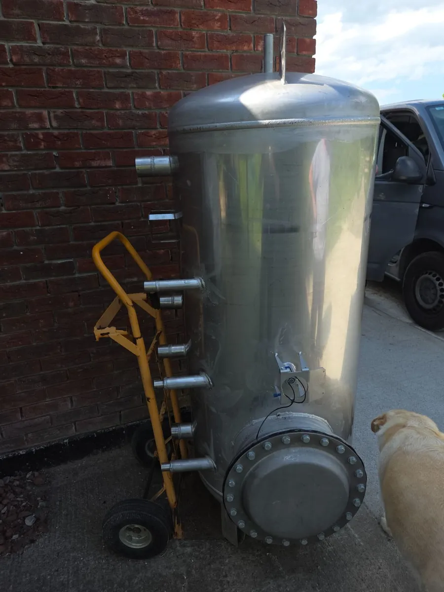 Stainless steel cylinder - Image 1