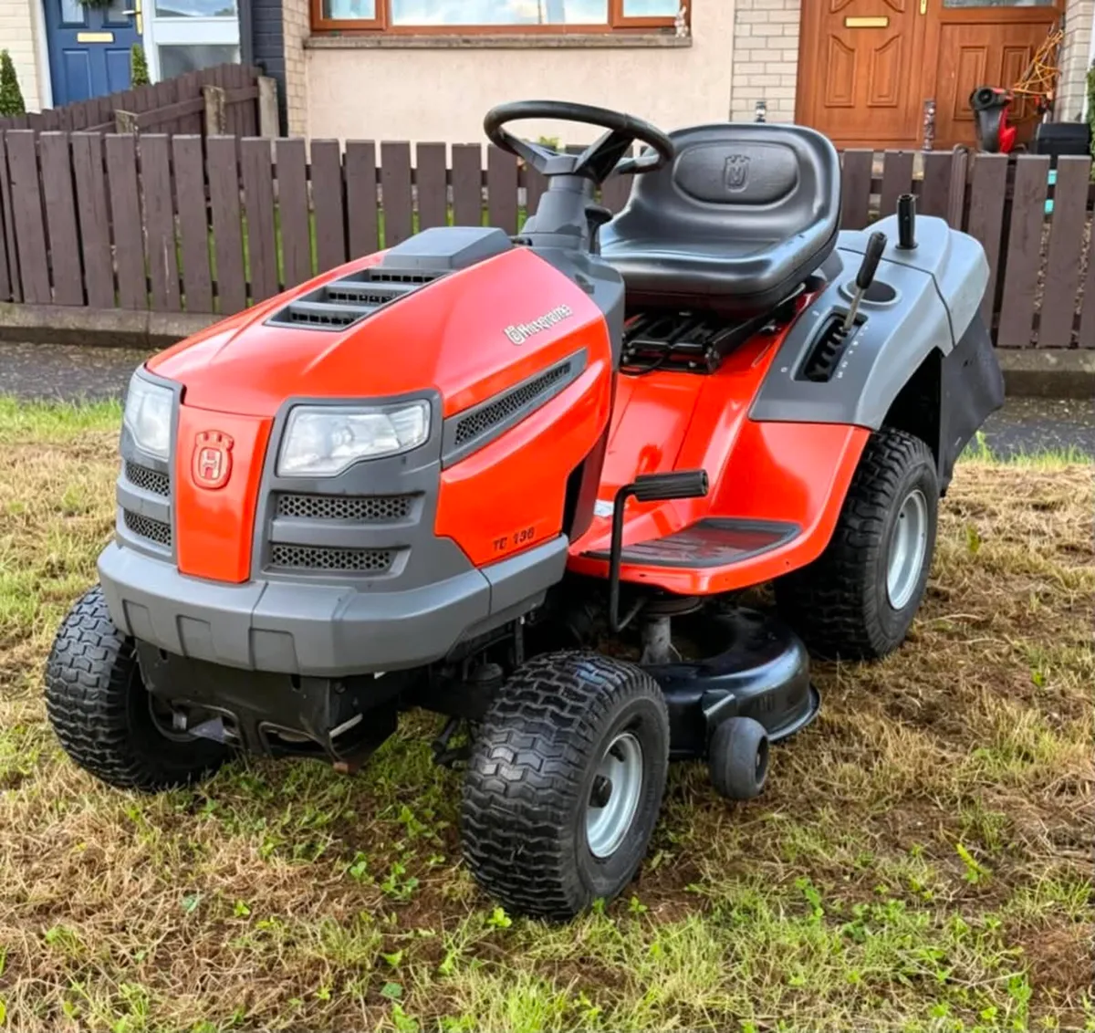 Husqvarna ride on mower - Image 3