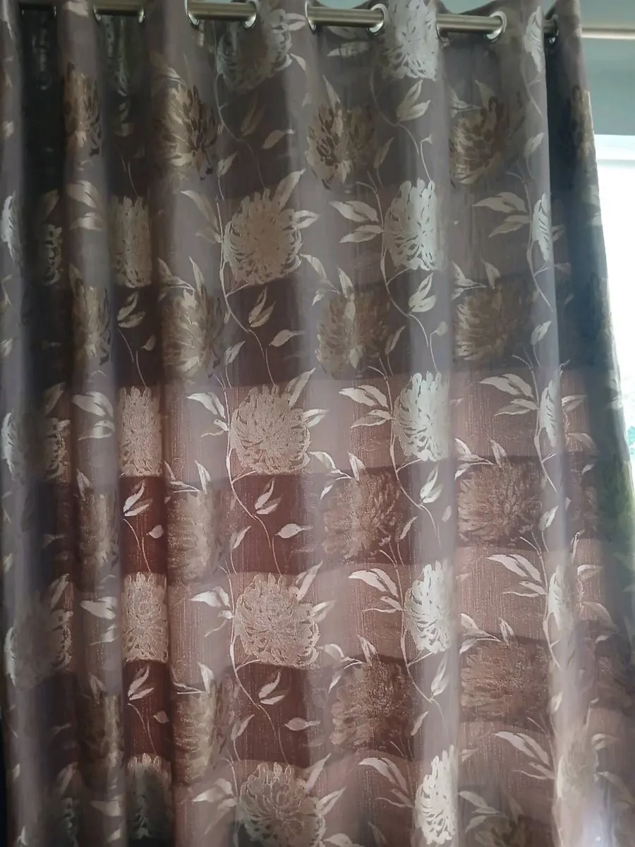 Curtains - Image 1