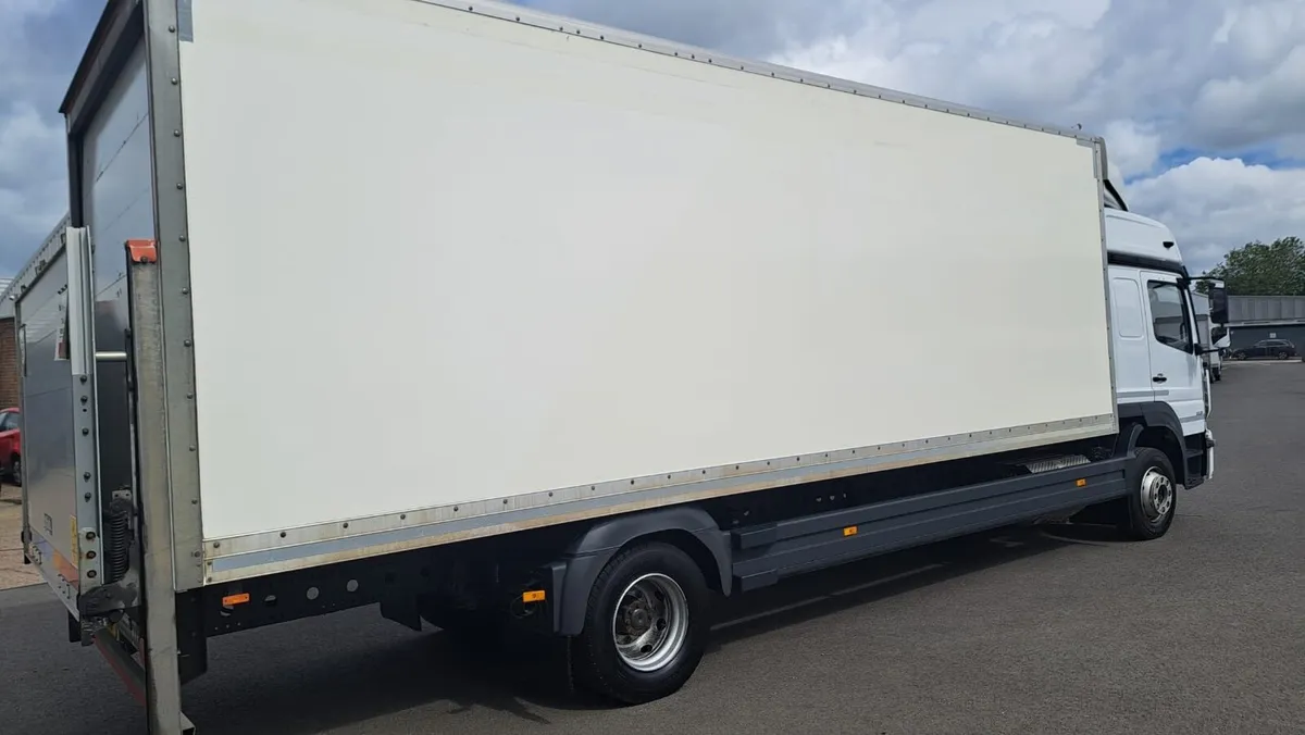Truck - Image 3