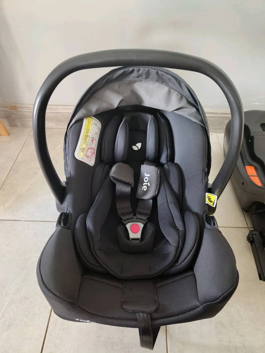Joie i-Snug Infant Car Seat and Isofix Base - Image 2