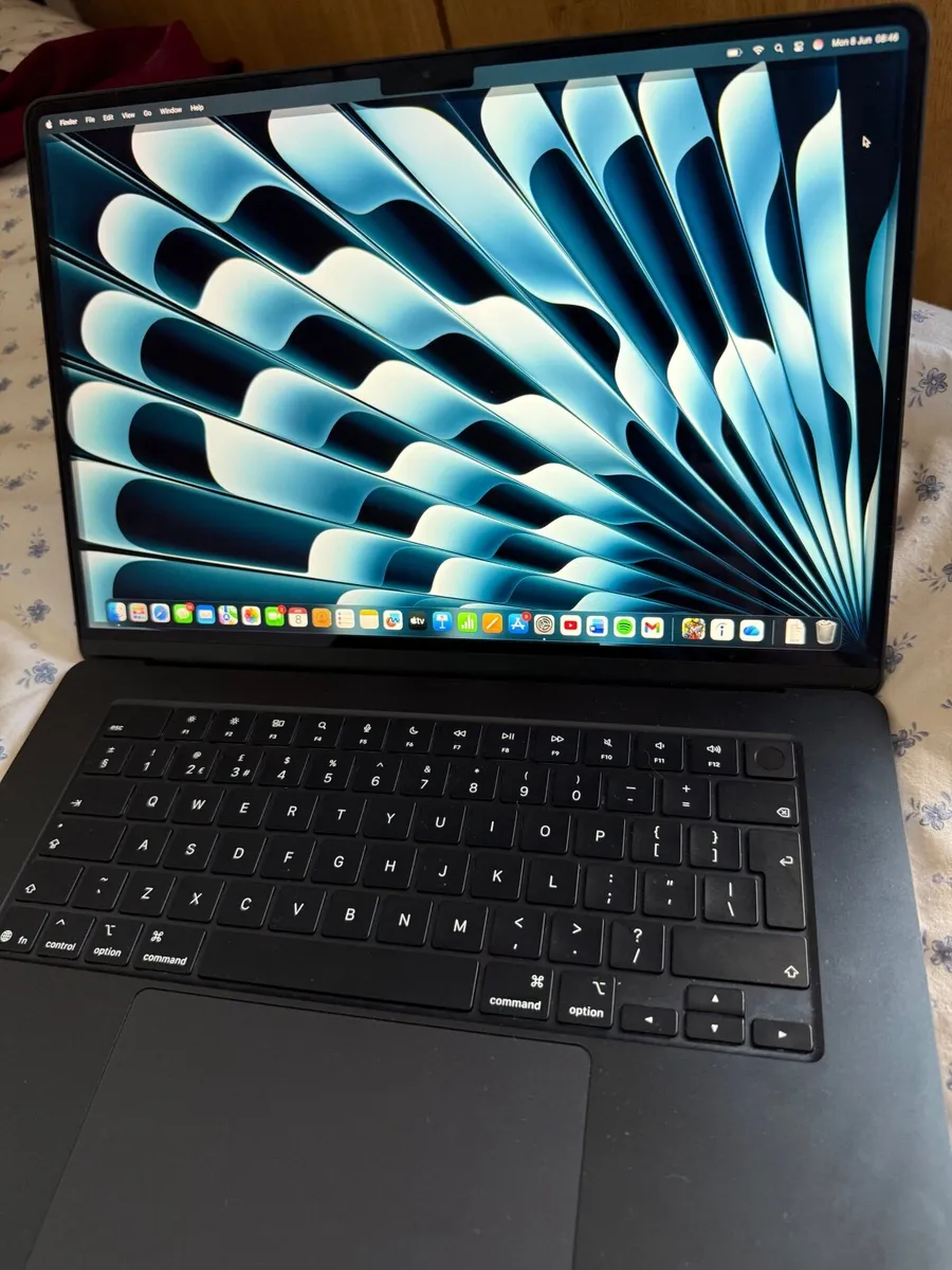 MacBook Air 2025 (open to offers) - Image 3
