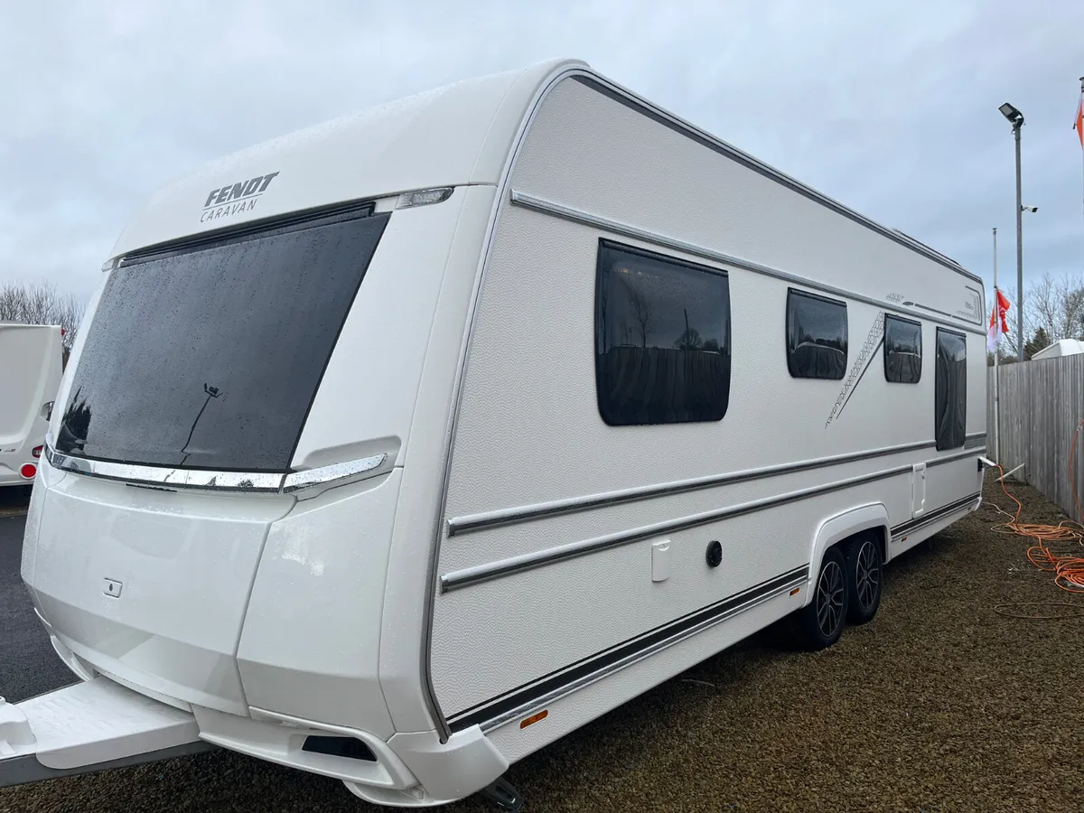 2024 FENDT 700 VIENNA 5/6 BERTH MINT LUX CARAVAN - Image 2