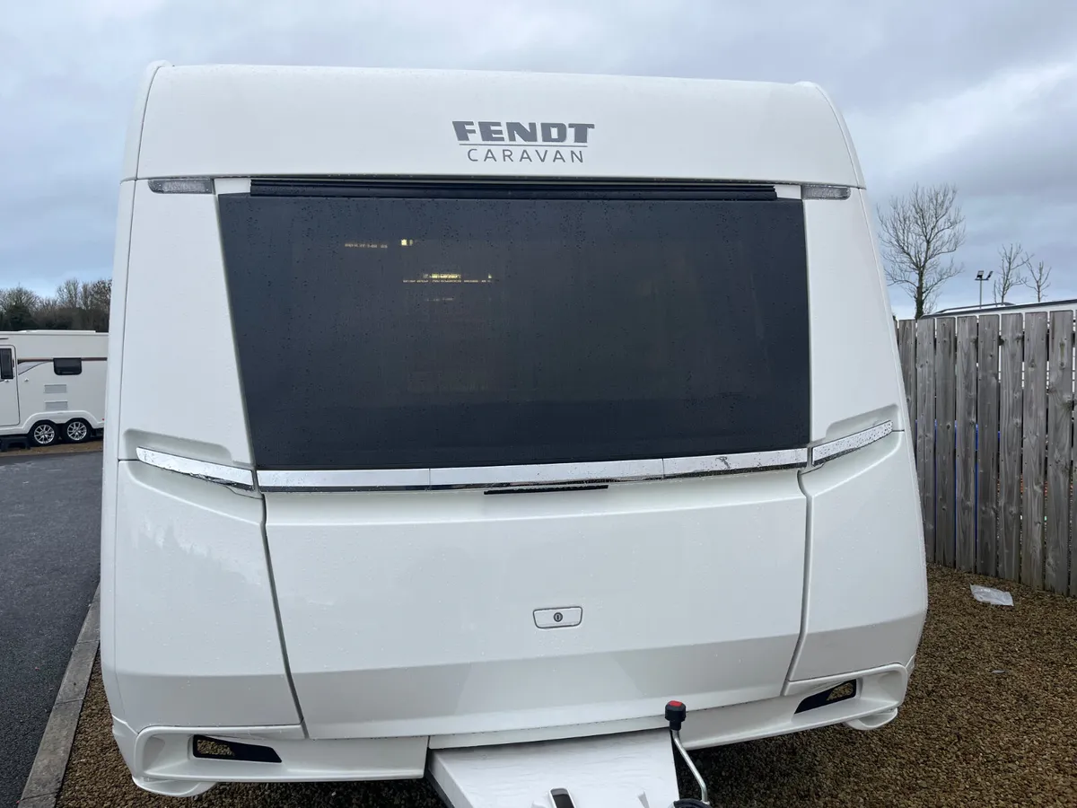 2024 FENDT 700 VIENNA 5/6 BERTH MINT LUX CARAVAN - Image 4
