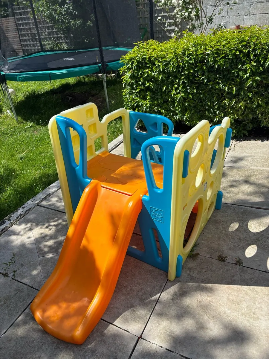 Kids play gym - Image 1