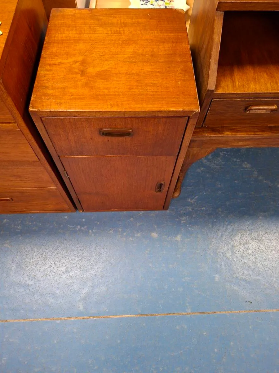 DRAWERS AND BED SIDE LOCKER - Image 3