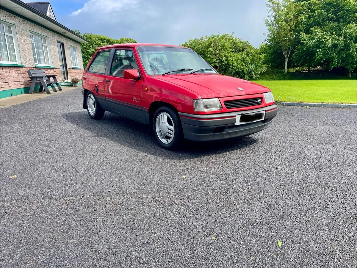 Vauxhall  Nova SRI - Image 3