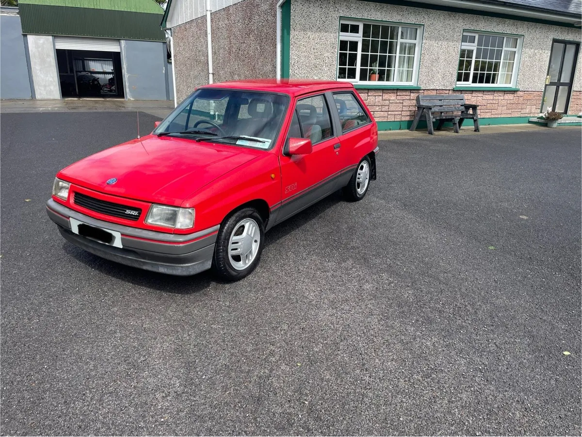 Vauxhall  Nova SRI - Image 4