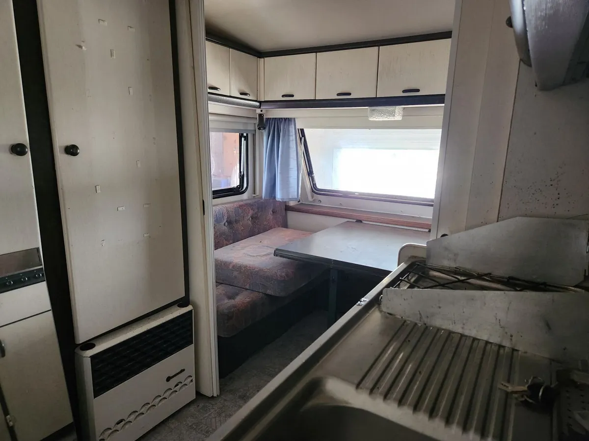 Caravan - Image 3