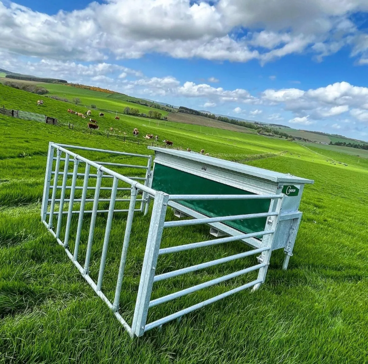 Condon Calf Creep Feeder - Image 1