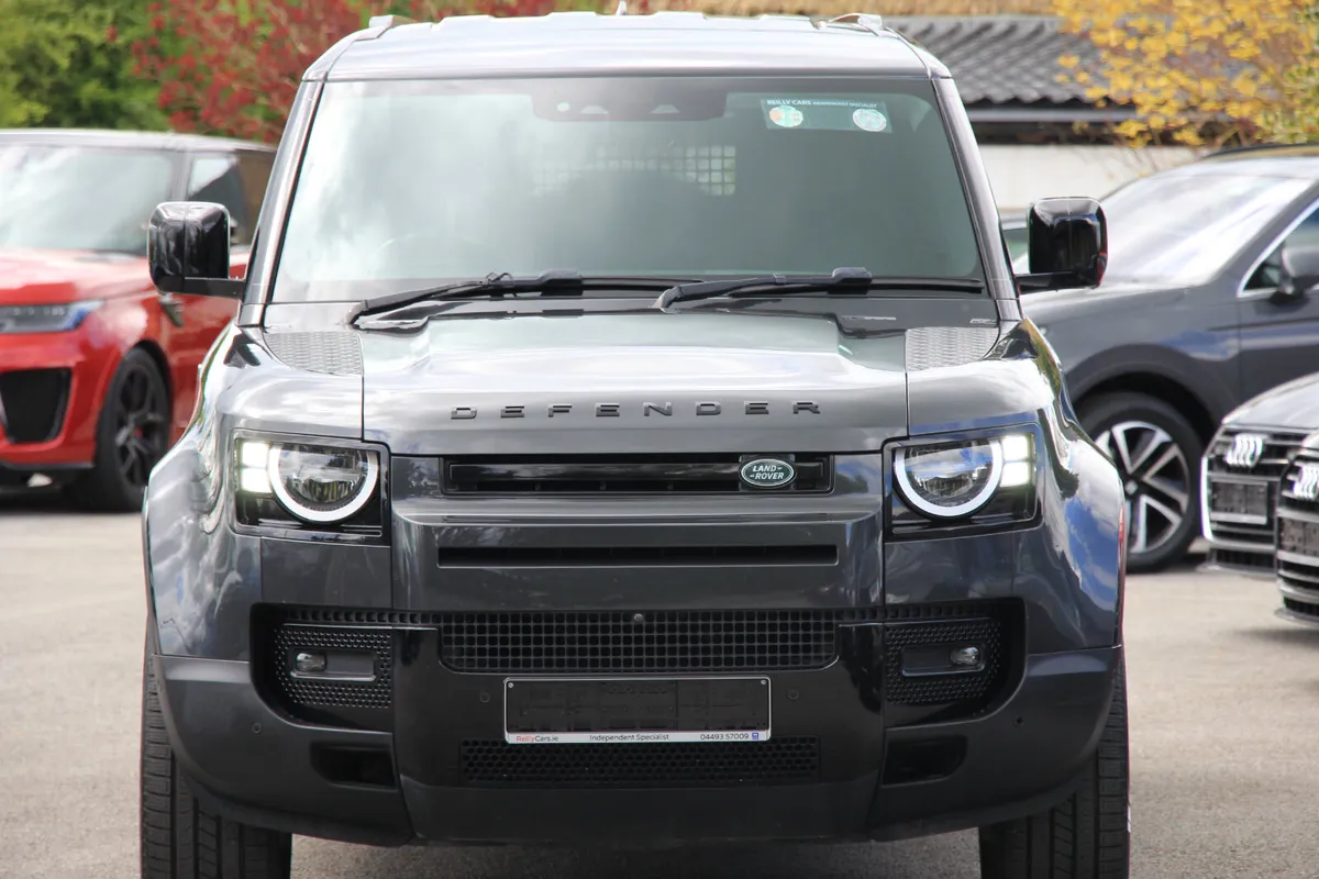 Defender 110 D250 2 seat * High spec - Image 2