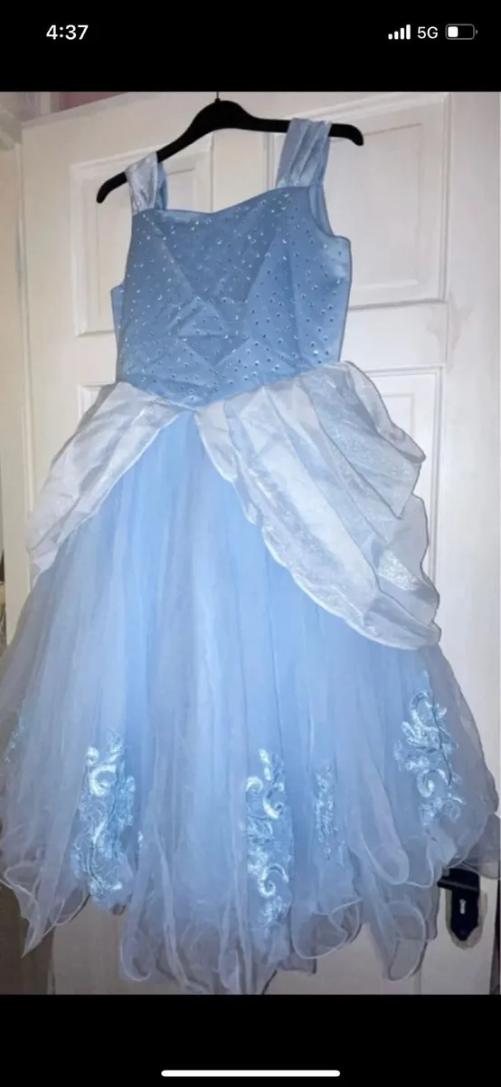 Disney original dress. - Image 1