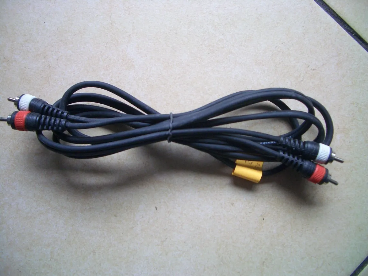 6 Audio Cable Leads - Image 4