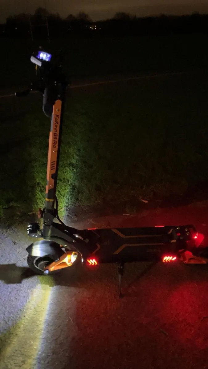 Kug G3 Pro Electric Scooter 2025 Edition - Image 2