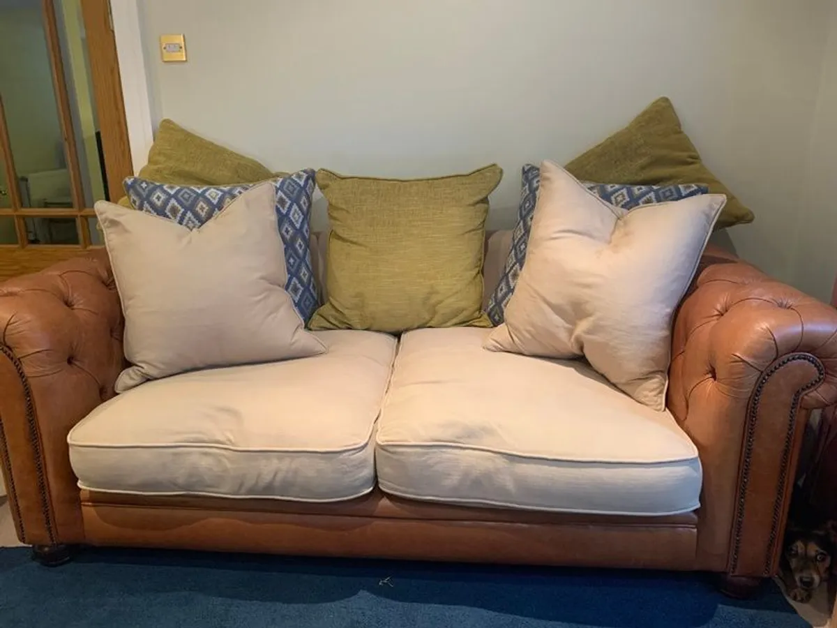 Chesterfield Sofa Suite - Image 4