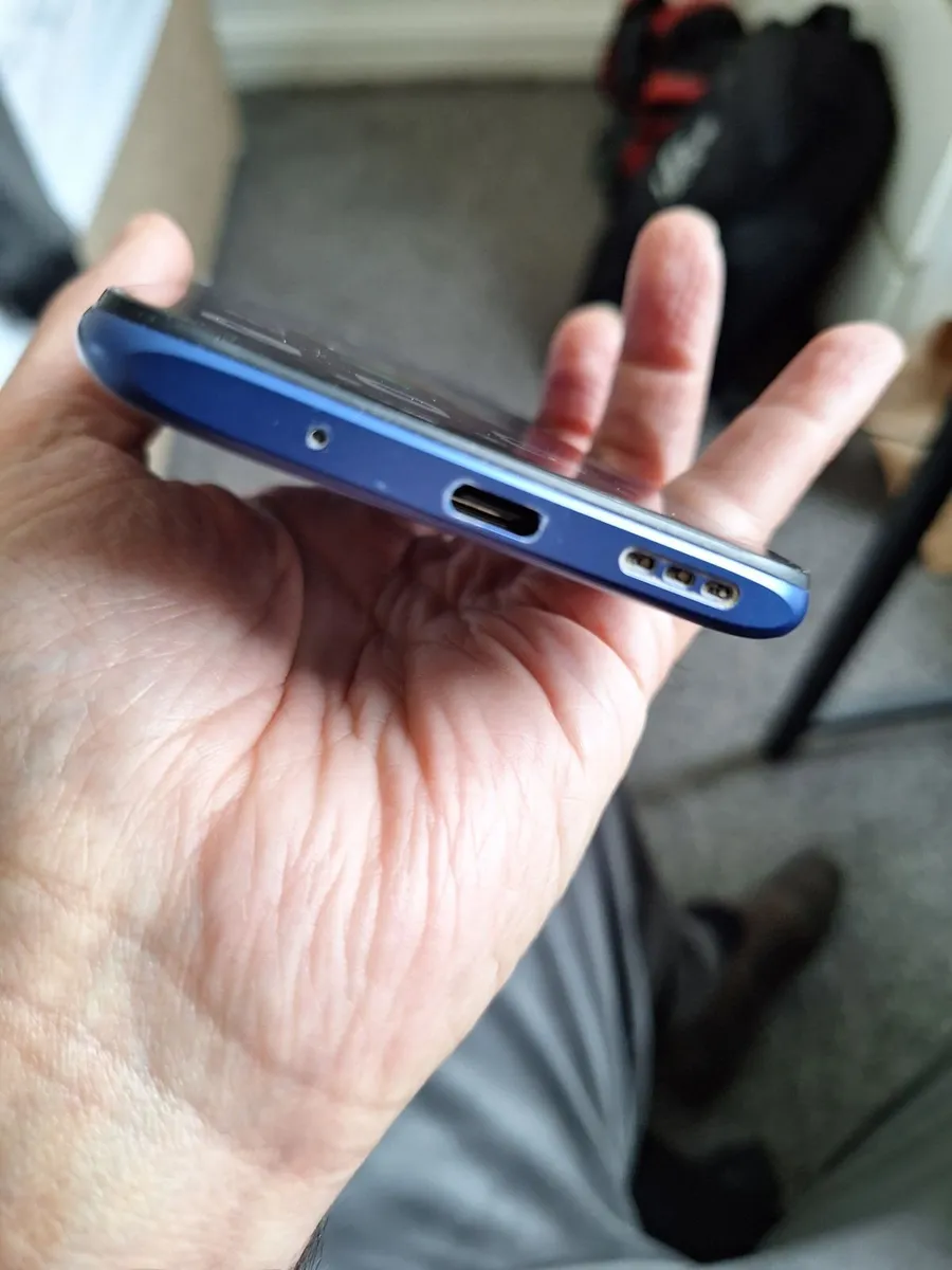 Smartphone - Image 2