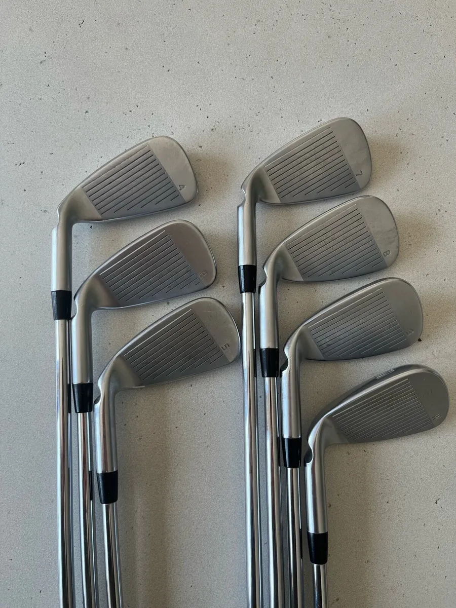 Ping G425 Irons - Image 2