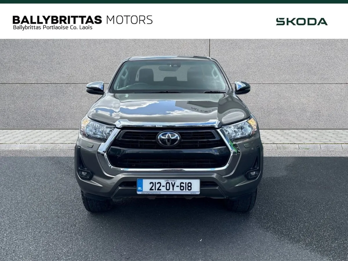 Toyota Hilux 2.4 Double Cab - Image 3
