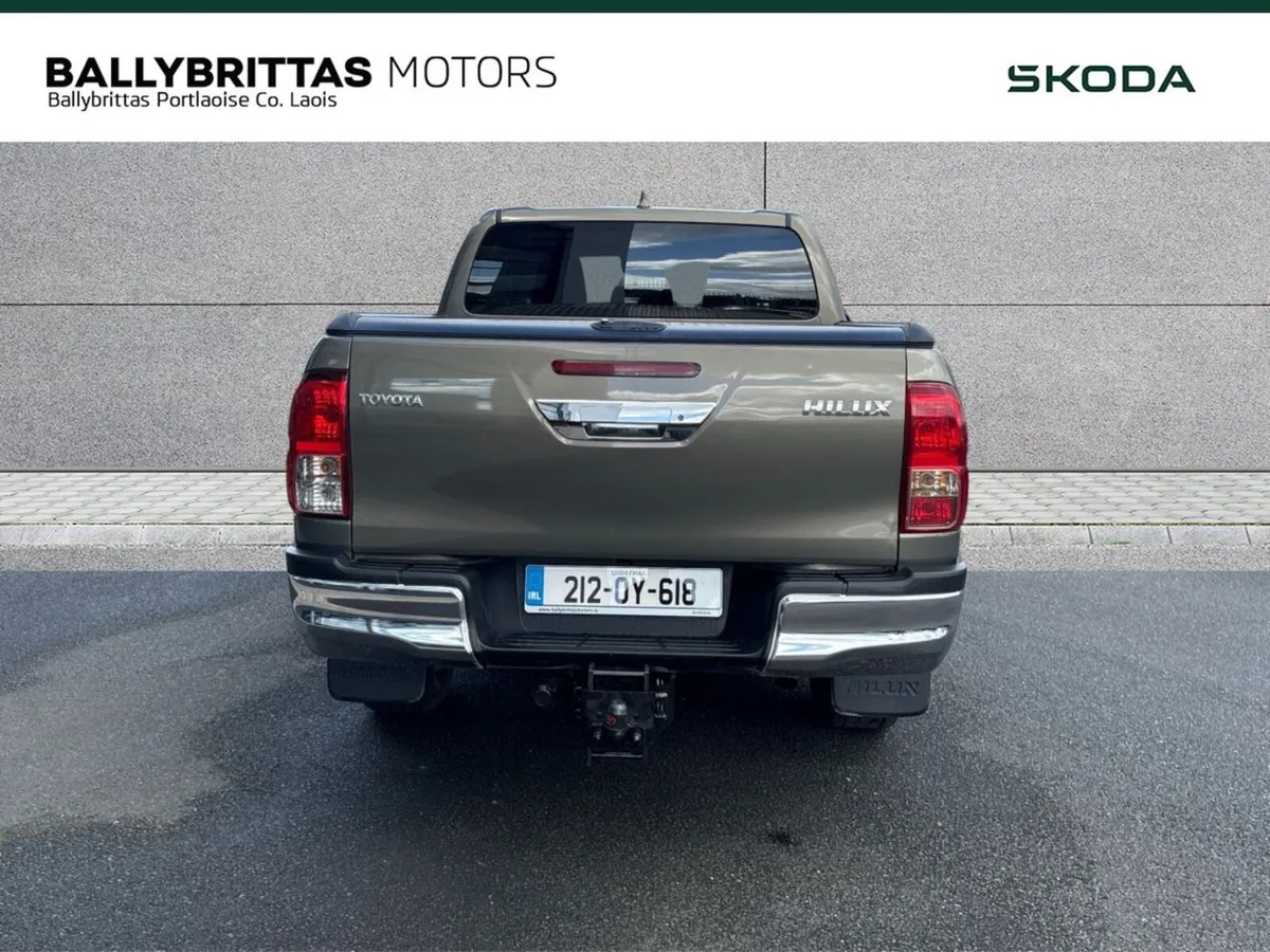 Toyota Hilux 2.4 Double Cab - Image 4