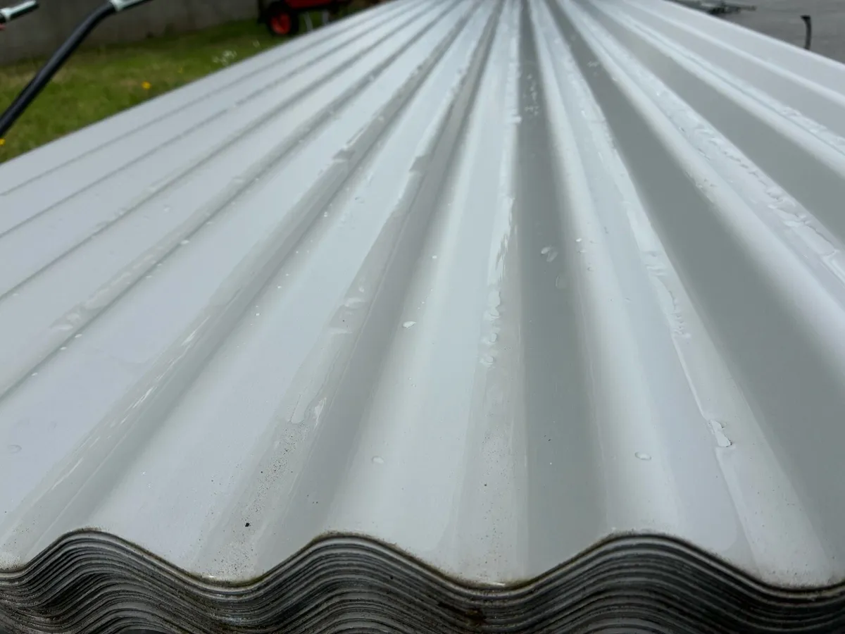 Corrugated roof sheeting & side sheeting - Image 1