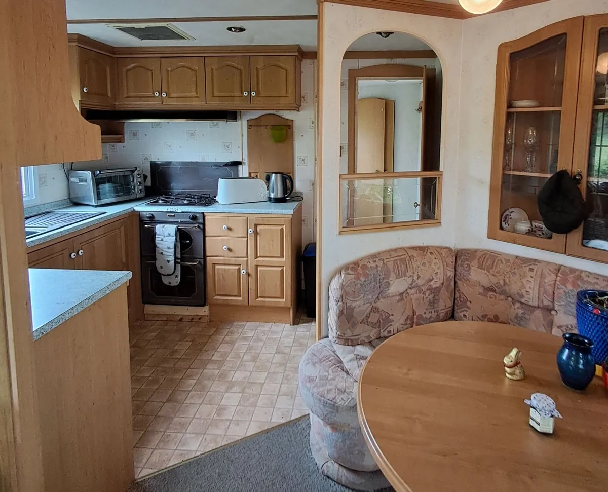 Mobile Home - Image 3