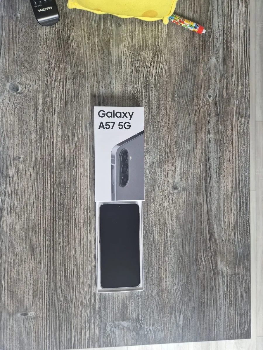 Phone - Image 1