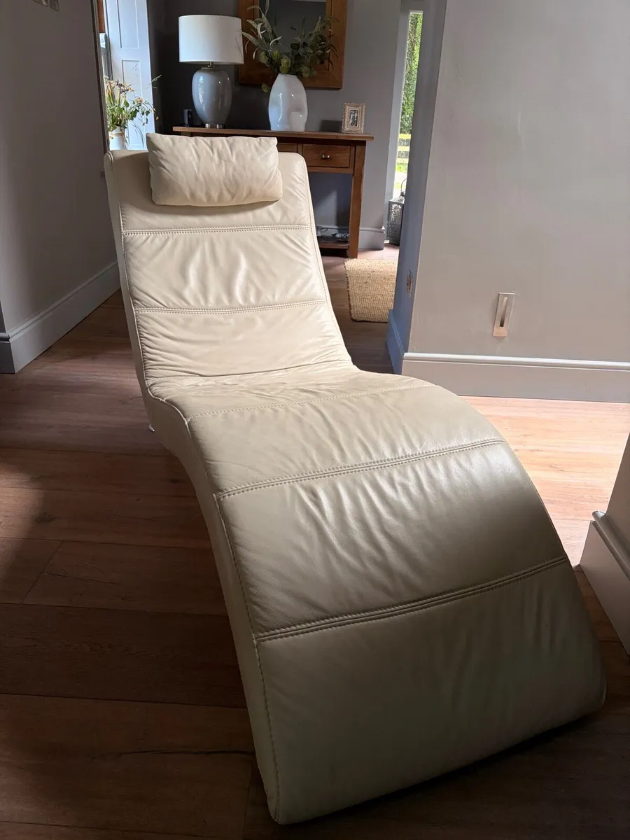 Italian Leather Chaise Lounge - Image 1