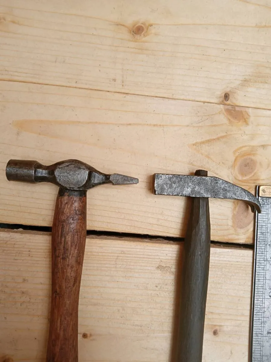 Vintage hammers - Image 1