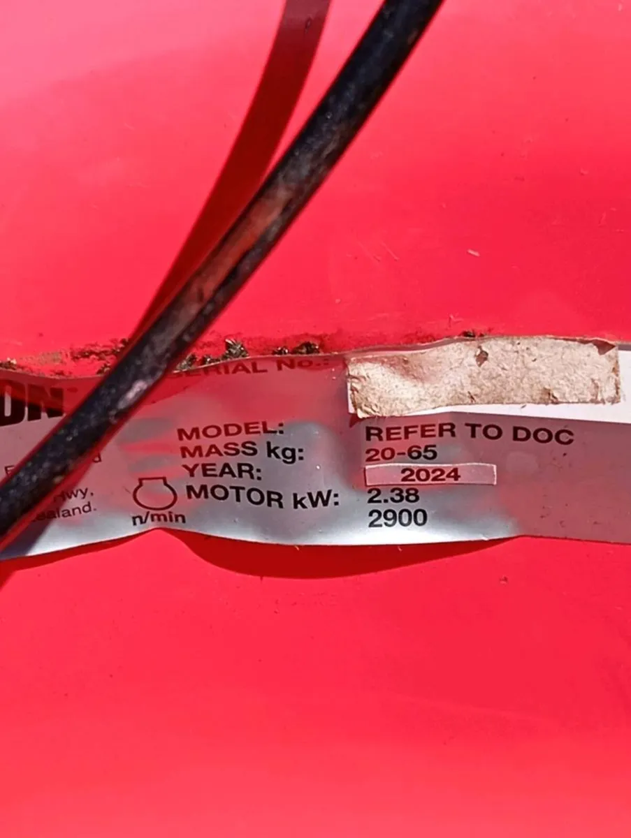 Morrison self-drive lawnmower - Image 3
