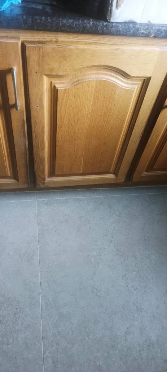 Oak Kitchen - Image 2