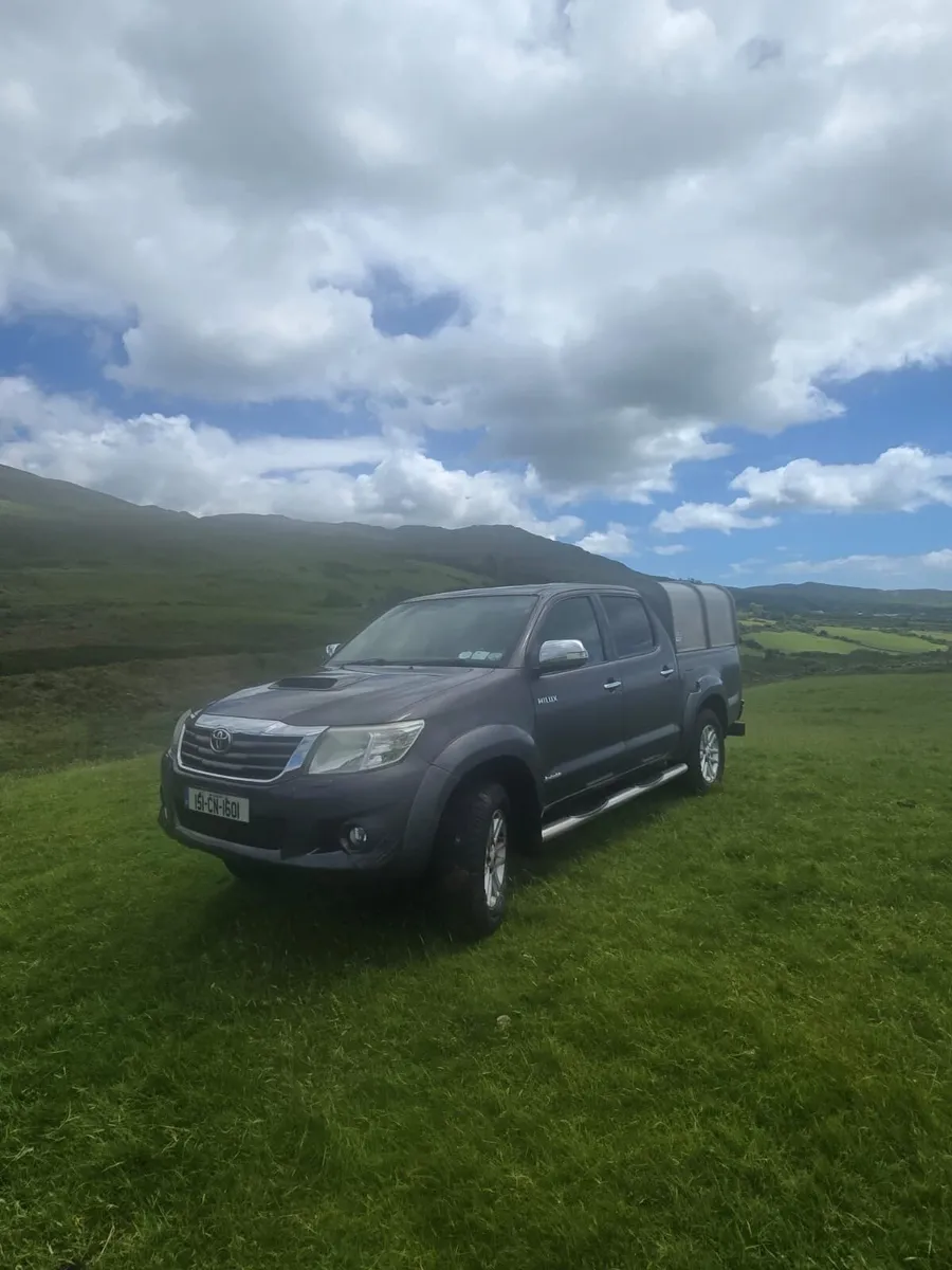 Toyota Hilux - Image 1