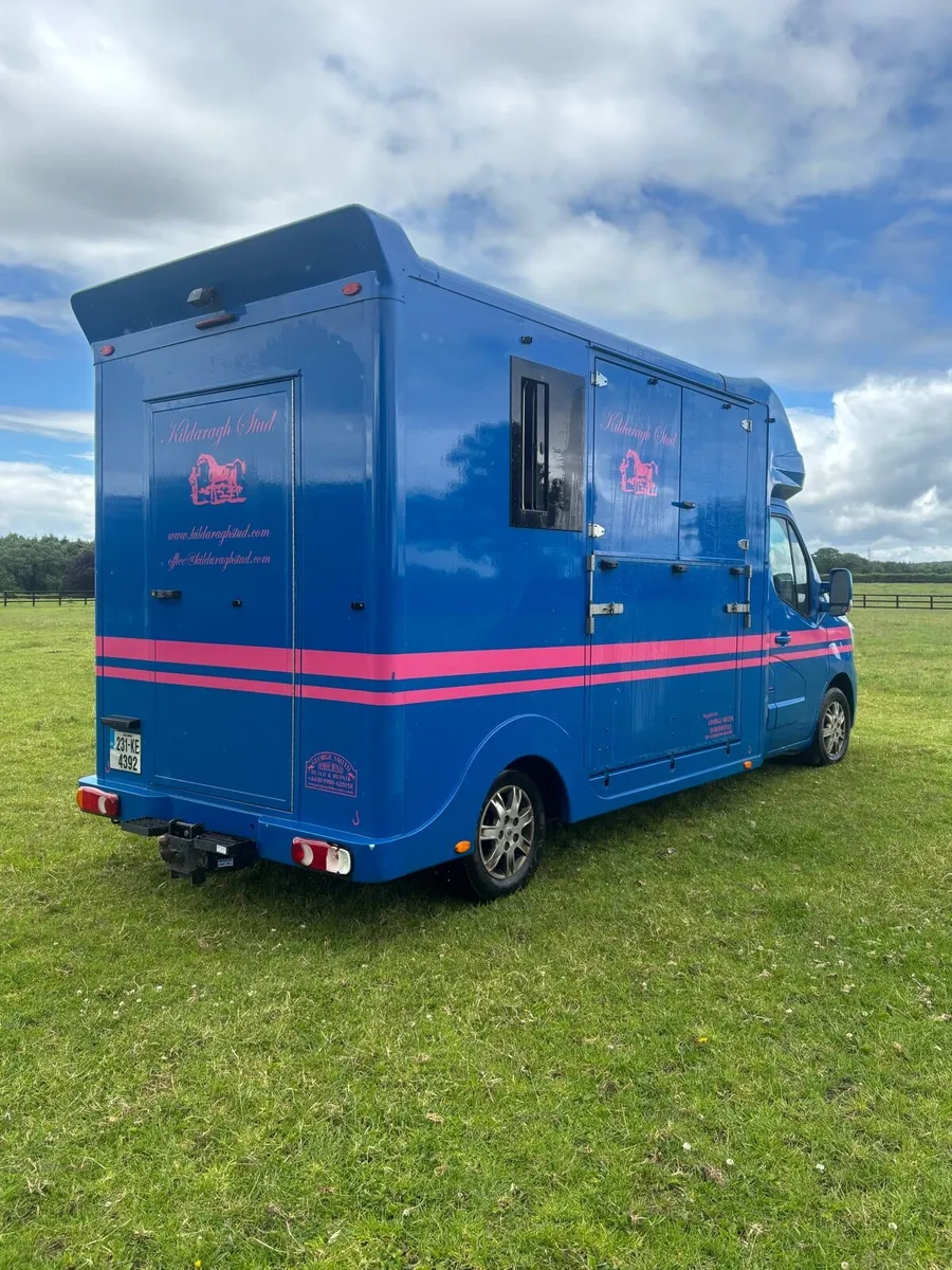 2023 Renault Horse 2box - Image 2